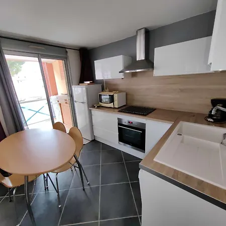 Splendide T3 Renove Avec Piscine, Parking Prive Et A 100m De La Plage - Fr-1-607-68 * Агд
