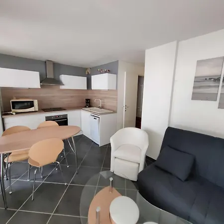 Splendide T3 Renove Avec Piscine, Parking Prive Et A 100m De La Plage - Fr-1-607-68 Дом отдыха Агд
